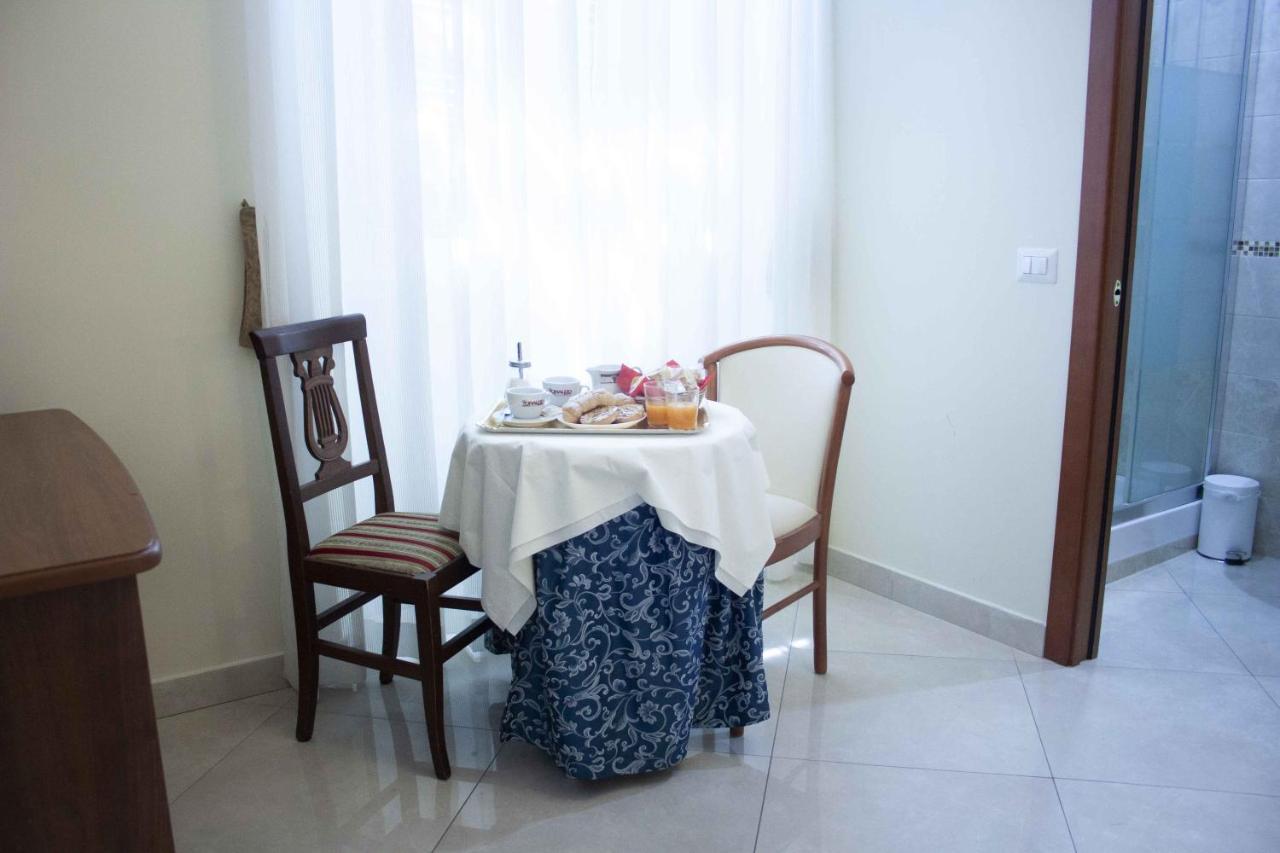 Suite Dal Conte Roma Exterior foto